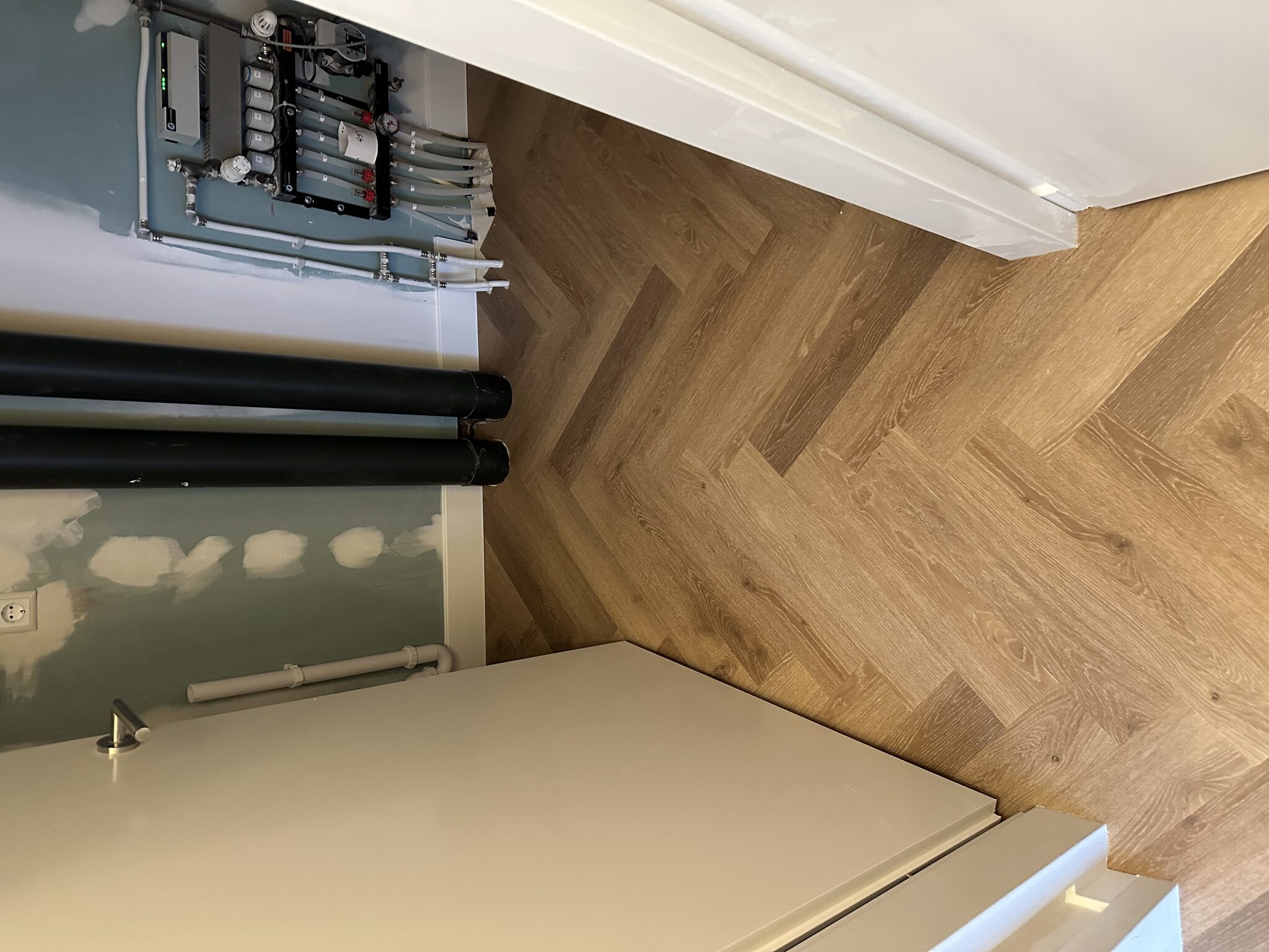 PVC visgraat vloer en traprenovatie Almere - foto 2