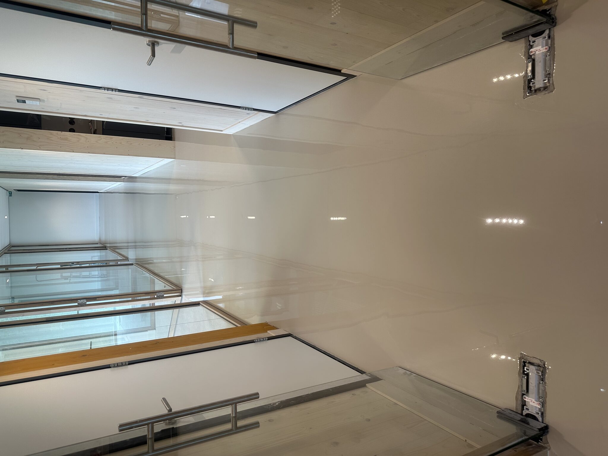 Tapijttegels bedrijfspand Alphen aan den Rijn - foto 6